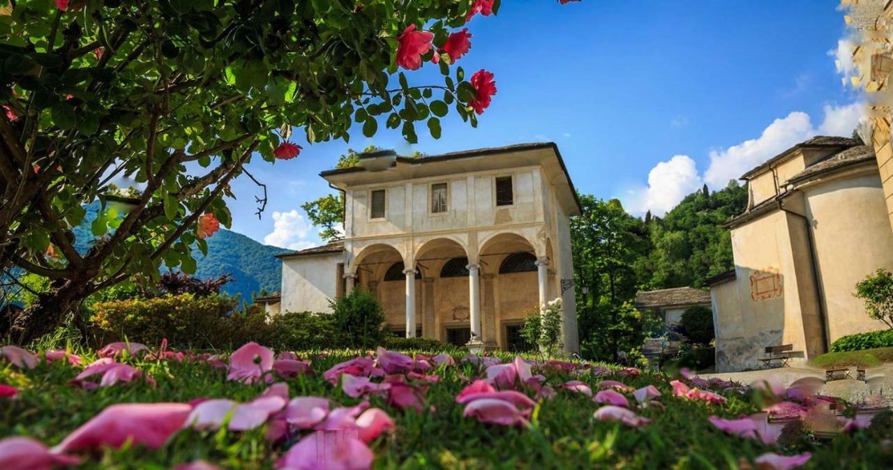 Al Vicolo Del Gallo Varallo Bagian luar foto