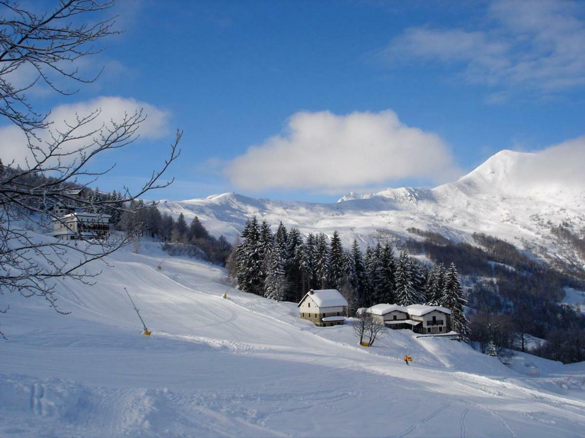 Al Vicolo Del Gallo Varallo Bagian luar foto